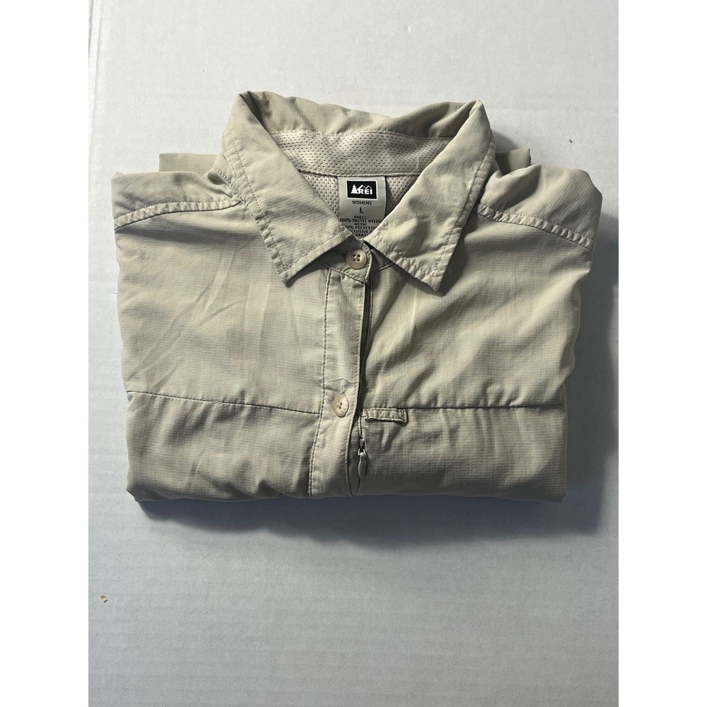REI Shirt Womens‎ L Light Beige Long Sleeve Button Up Pockets Outdoor